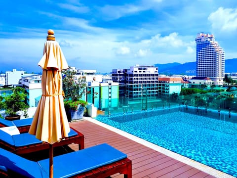 Patio, Swimming pool