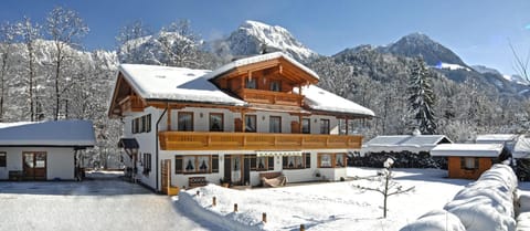 Landhaus Eschenbach Apartment in Berchtesgaden