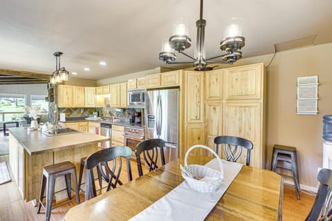 Wyoming Nature Retreat 19 Mi To Devils Tower House in Black Hills