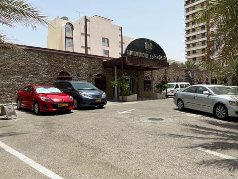 Property building, Facade/entrance