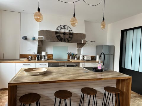 Coffee/tea facilities, kitchen