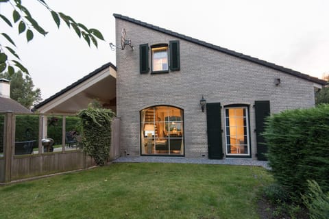 Doggersbank 22 - Noordzeepark Ouddorp - not for companies House in Ouddorp