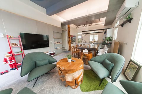 Living room, Lounge or bar