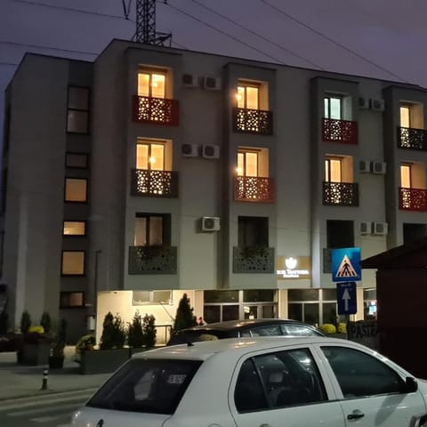 Property building, Location