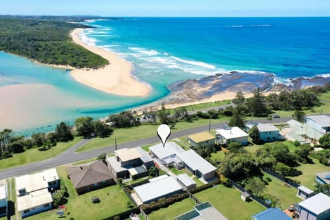 Natural landscape, Beach, Sea view, Location