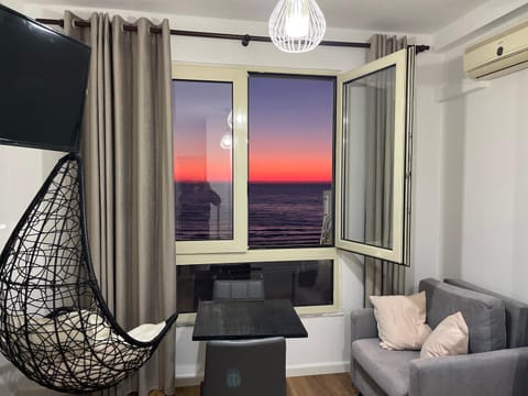 Living room, Sea view
