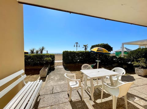 Patio, Balcony/Terrace