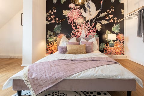 Bed, Bedroom