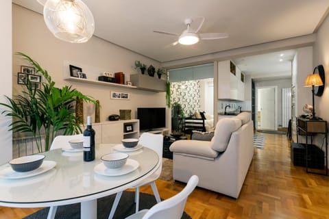 TV and multimedia, Kitchen or kitchenette, Dining area