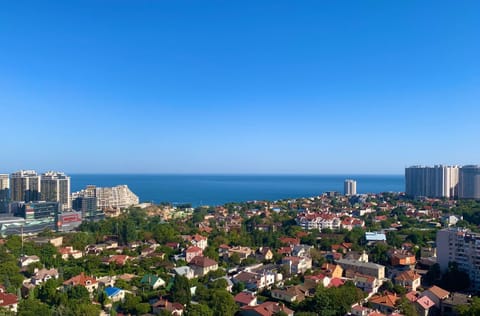 Sea view, Street view