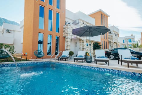 Property building, Swimming pool