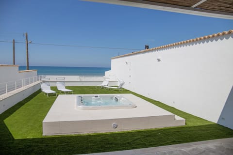 Garden, Sea view