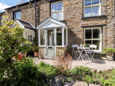 Sunny Bank House in England