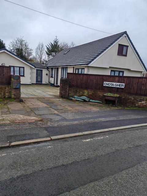 Chota Gher Apartment Apartment in Widnes