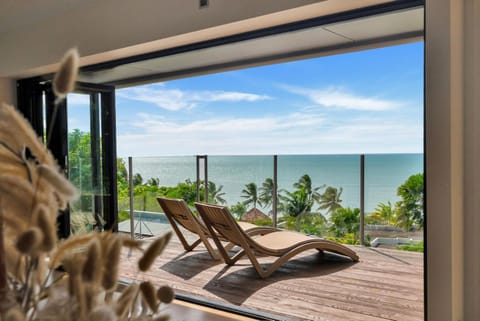 Day, Natural landscape, View (from property/room), Balcony/Terrace, Sea view, sunbed