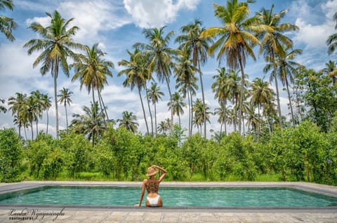 Day, Natural landscape, Garden, Garden view, Pool view, Swimming pool