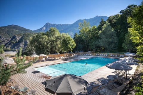 Nearby landmark, Natural landscape, Mountain view, Pool view, Swimming pool, sunbed