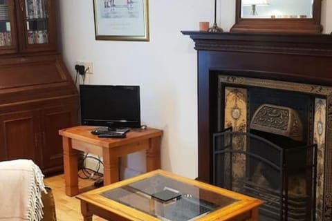 Cosy Townhouse on The Hill in Ireland House in County Galway