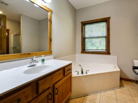 Lodge 243 House in Indian Point