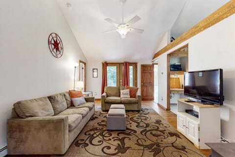 esCAPE House in North Eastham