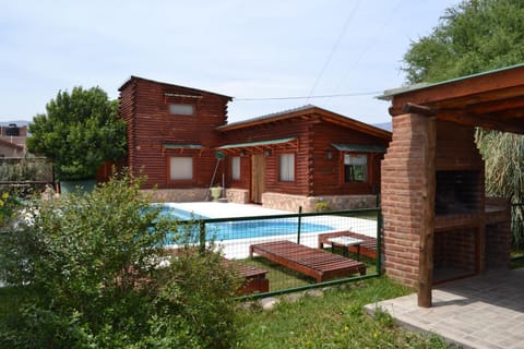 Communal lounge/ TV room, Lobby or reception, Lounge or bar, Pool view