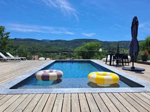 Day, Natural landscape, Mountain view, Swimming pool, sunbed