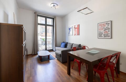 Living room, Seating area, Dining area