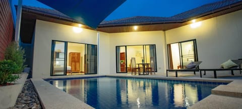 Property building, Swimming pool