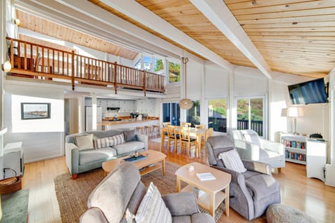 Otter's Rest House in Gualala