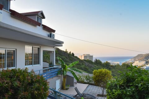 Property building, Day, Natural landscape, View (from property/room), Balcony/Terrace, Sea view