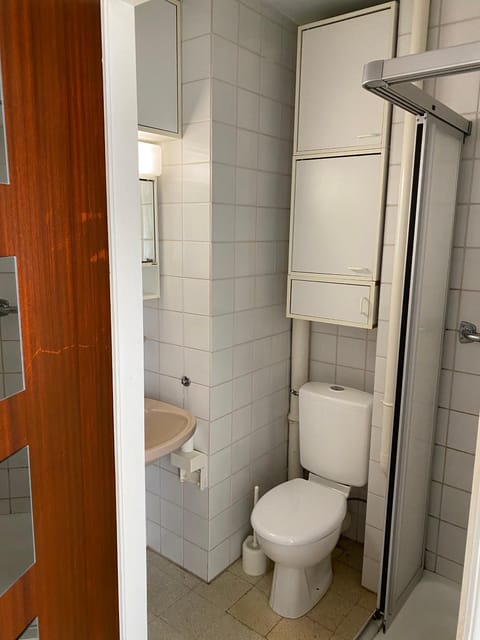 STUDIO ENTREE PAR LA PLAGE DE KOKSIJDE ST ISDELBALD Résidence Portofino Apartment in Koksijde