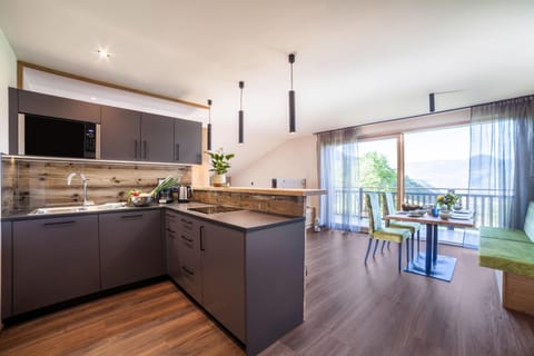 Property building, Kitchen or kitchenette, Living room