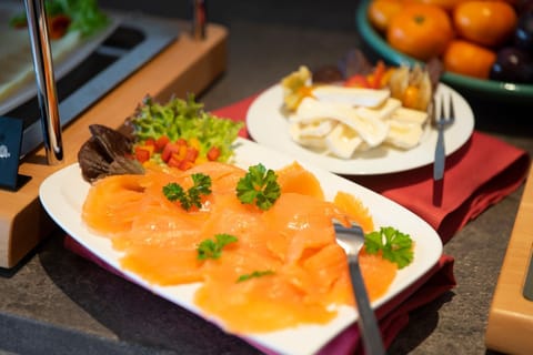 Food and drinks, Buffet breakfast