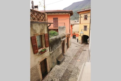 PortaOrientale Apartment in Malcesine