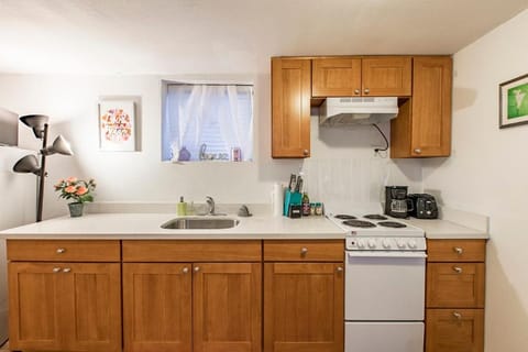 Seattle Urban Village- Unit B- Lago Vista- Lake Union- Sleeps 6 Apartment in Lake Union