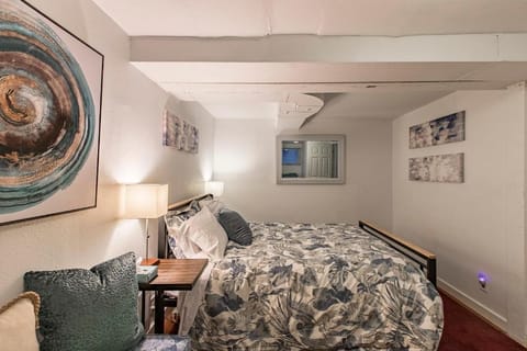 Seattle Urban Village- Unit B- Lago Vista- Lake Union- Sleeps 6 Apartment in Lake Union