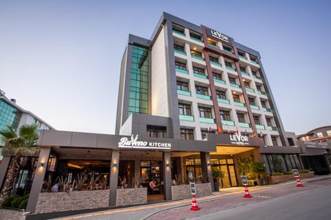 Property building, Facade/entrance