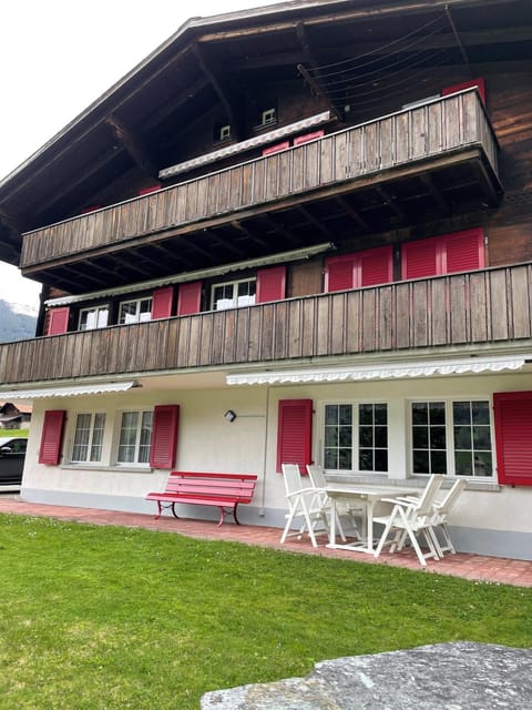 Property building, Garden, Garden, Balcony/Terrace