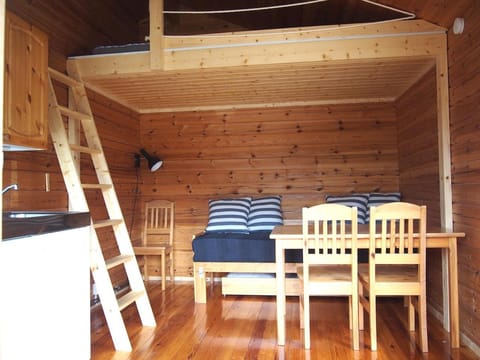 Photo of the whole room, Seating area