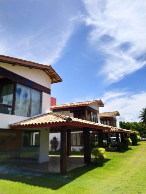 Property building, Facade/entrance, Garden, Area and facilities