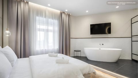 Bed, TV and multimedia, Photo of the whole room, Bath