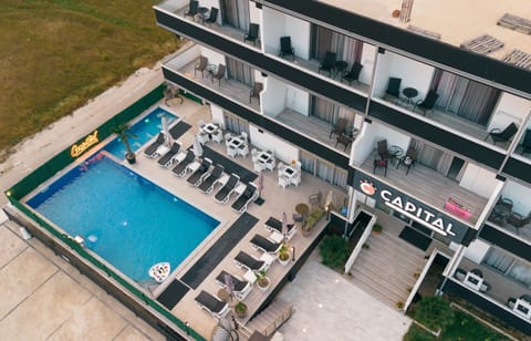 Property building, Bird's eye view, Swimming pool