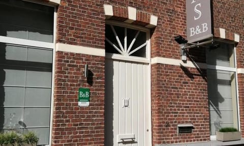 Facade/entrance, Property logo or sign