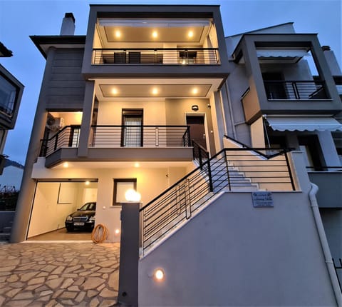 Property building, Facade/entrance