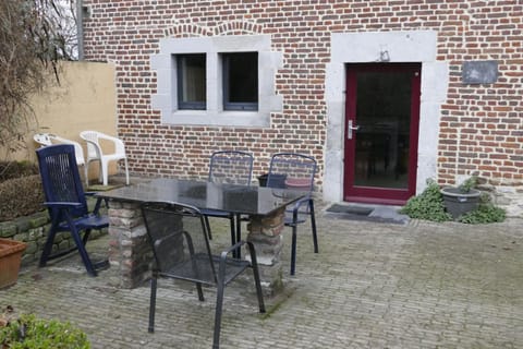 BBQ facilities, Balcony/Terrace, Autumn