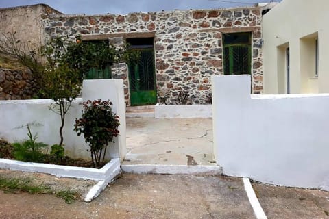 Property building, Day, Inner courtyard view