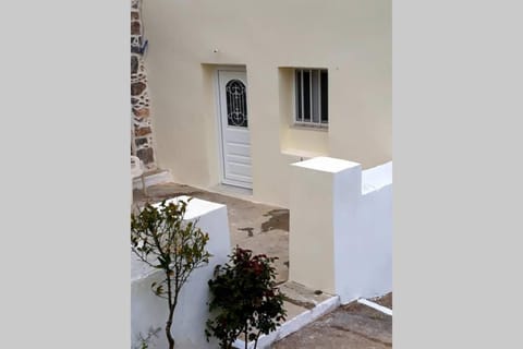 Property building, Day, View (from property/room), Balcony/Terrace