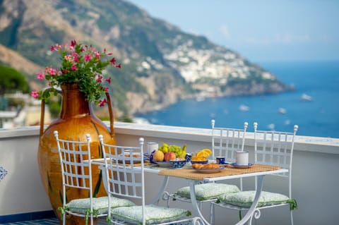 Balcony/Terrace, Food and drinks, Food, Mountain view, Sea view, Breakfast