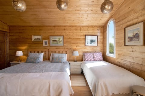 Property building, Living room, Bedroom