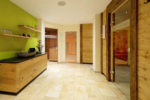 Sauna, Spa and wellness centre/facilities